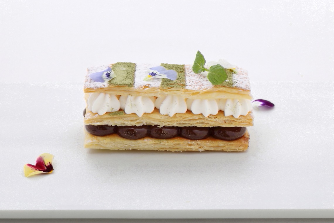 森安　照が撮影した「ホテル・レストラン（料理・ワイン・シャンパン・シェフ・ホールスタッフ・内観・イメージカット）」の写真