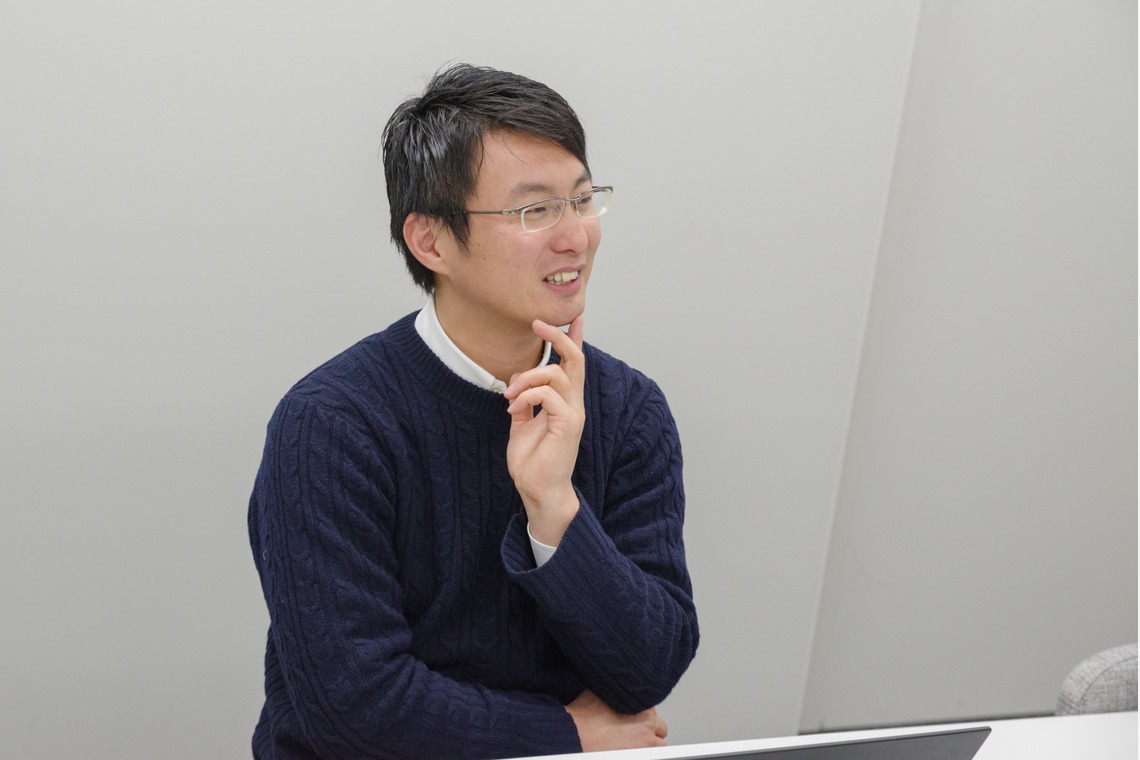 Katsuhiko Suzukiが撮影した写真のアルバム「インタビュー同行撮影」