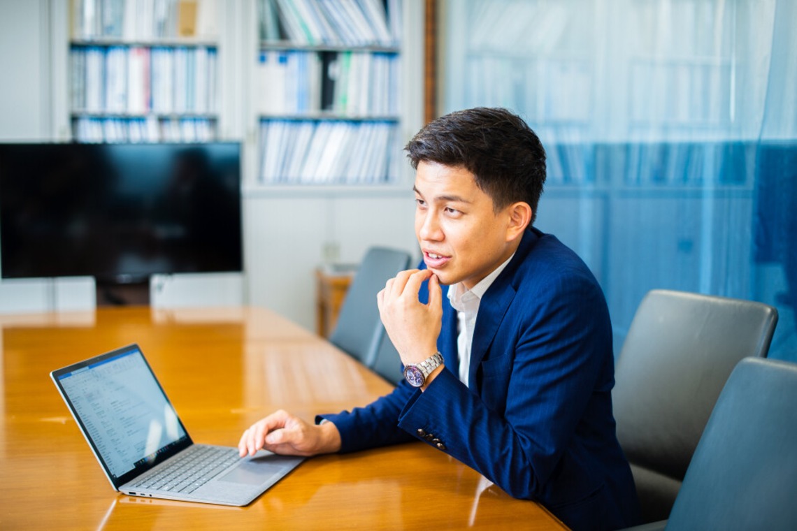幡原裕治が撮影した「オフィス」の写真