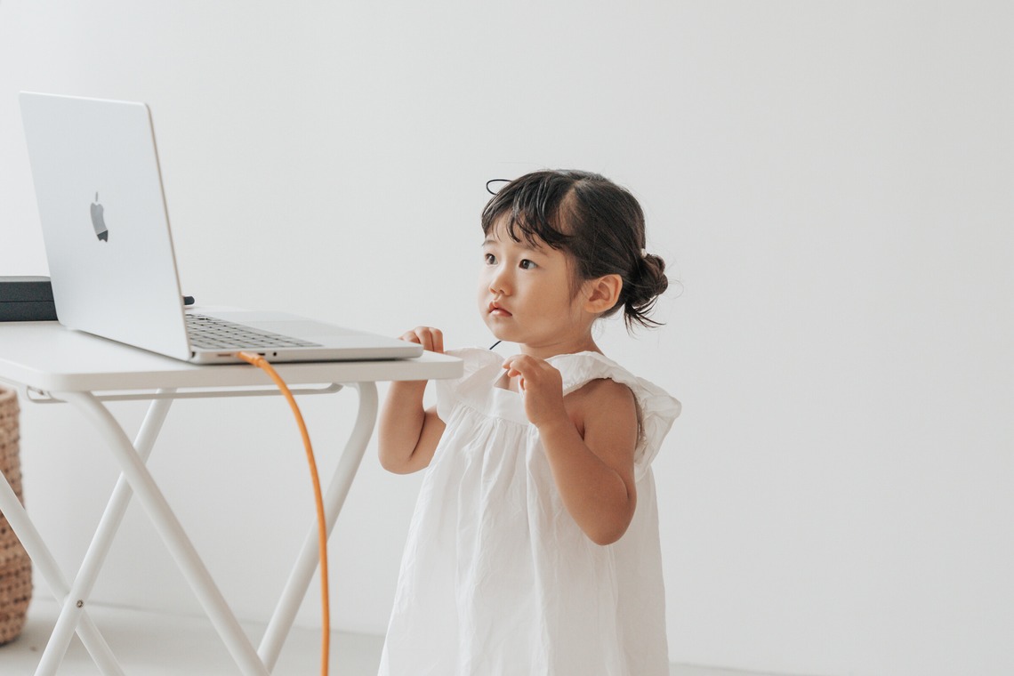 大坪幹武が撮影した写真のアルバム「ファミリーフォト（スタジオ）」