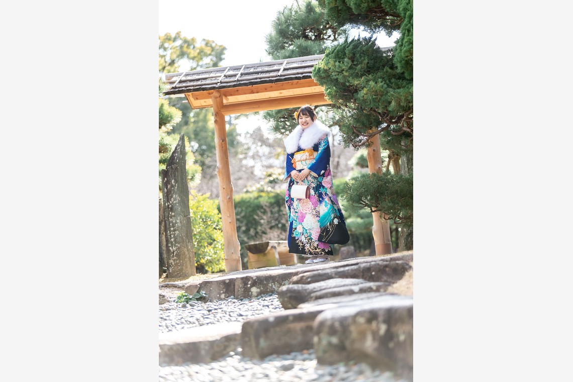 尾崎光が撮影した写真のアルバム「成人式/2P」