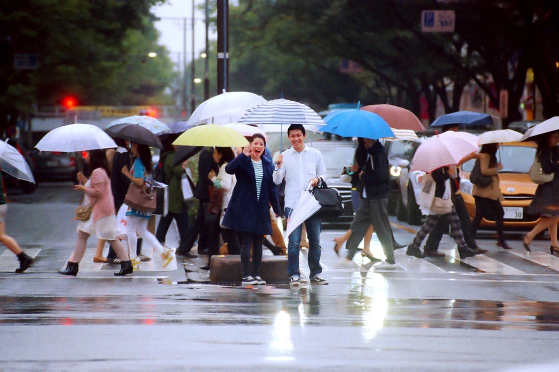 Photo of other photos taken by Discovery