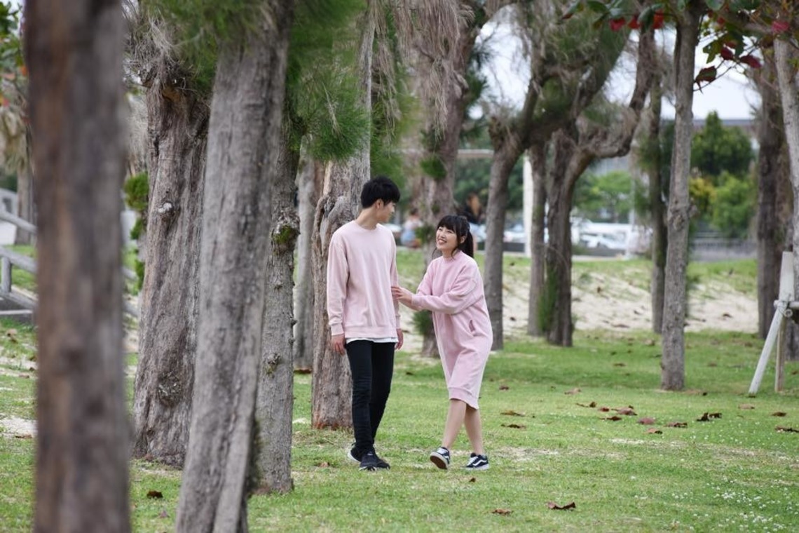 Avenir（山宮 敏明）が撮影した「ビーチでカップルフォト」の写真