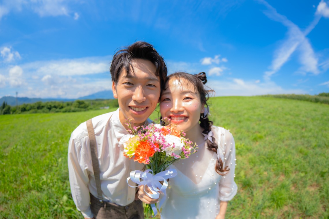 高橋佳五が撮影した写真のアルバム「前撮り撮影 ~草原~」