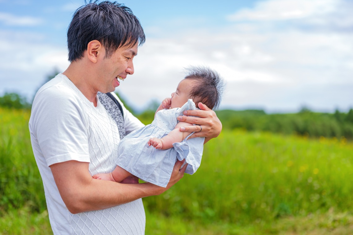 CREATIVE HOUSEが出張撮影した家族写真(キッズ,ベビーフォト)などが写った「ファミリーフォト出張撮影」の家族写真