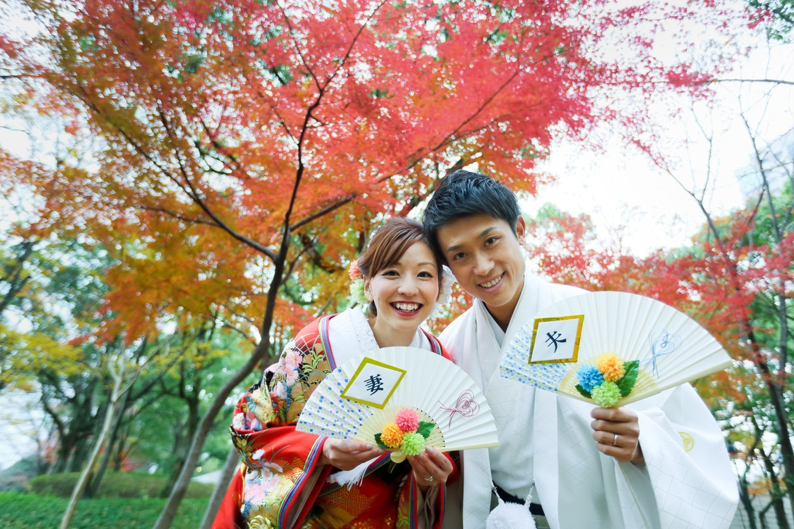 KIKIウェディングが撮影した「紅葉の広島城と公園」の写真