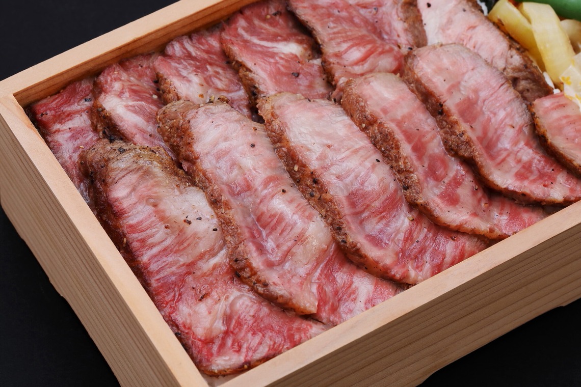 森安　照が撮影した「焼肉・お弁当」の写真