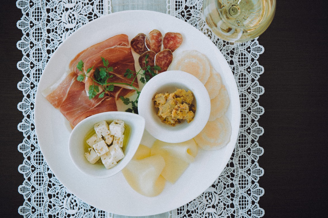 宮嶋凜が撮影した「レストランでの内観・料理撮影」の写真