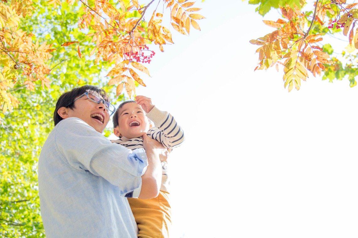 Happy with Photosが出張撮影した家族写真(キッズ,ベビーフォト)などが写った「家族写真・年賀状写真＠札幌市清田区・平岡公園」の家族写真