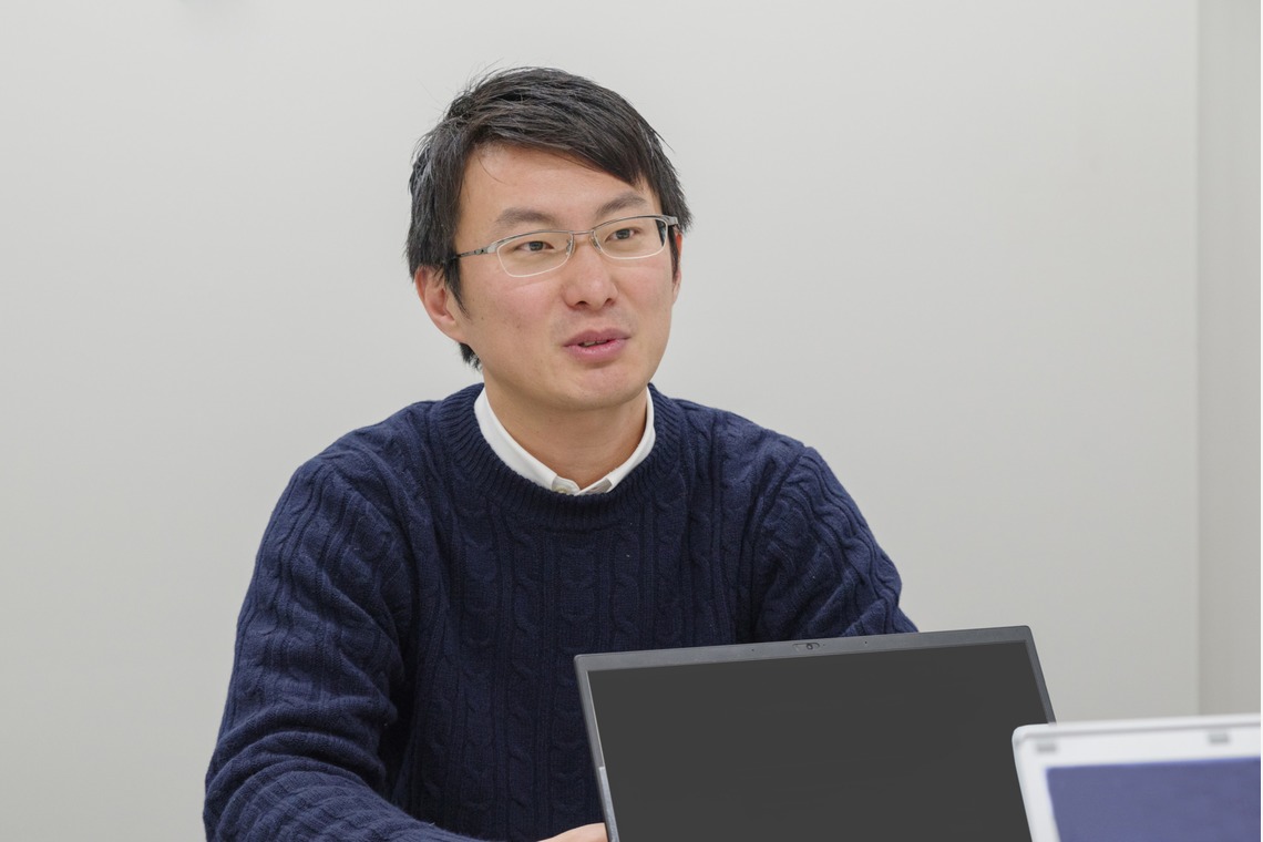 Katsuhiko Suzukiが撮影した写真のアルバム「インタビュー同行撮影」