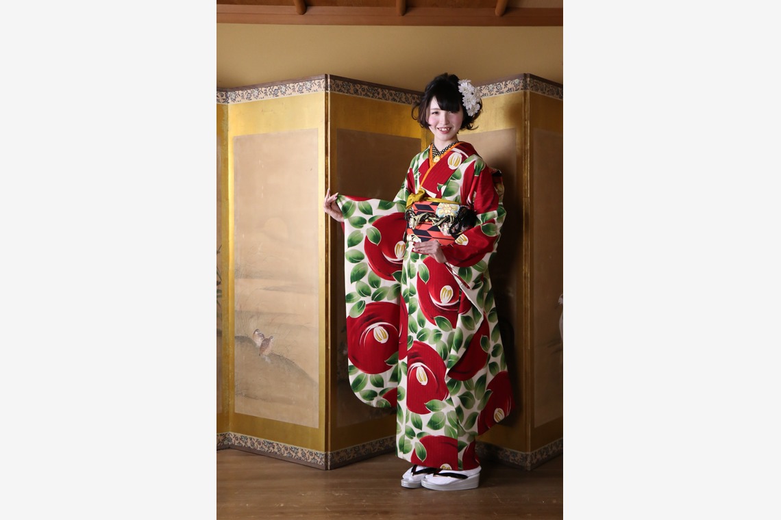 スマイルハンターが出張撮影した家族写真(キッズ,ベビーフォト)などが写った「成人式フォト」の家族写真