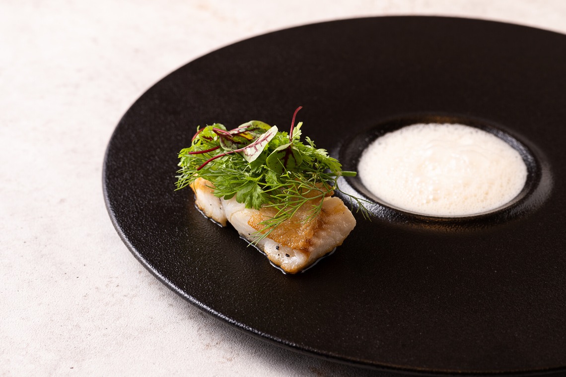 小倉里奈が撮影した写真のアルバム「フードフォト」