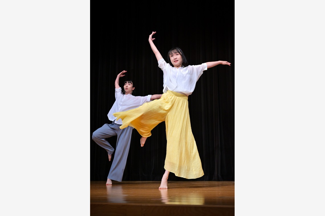 アスリートメディアが撮影した写真のアルバム「ダンス」