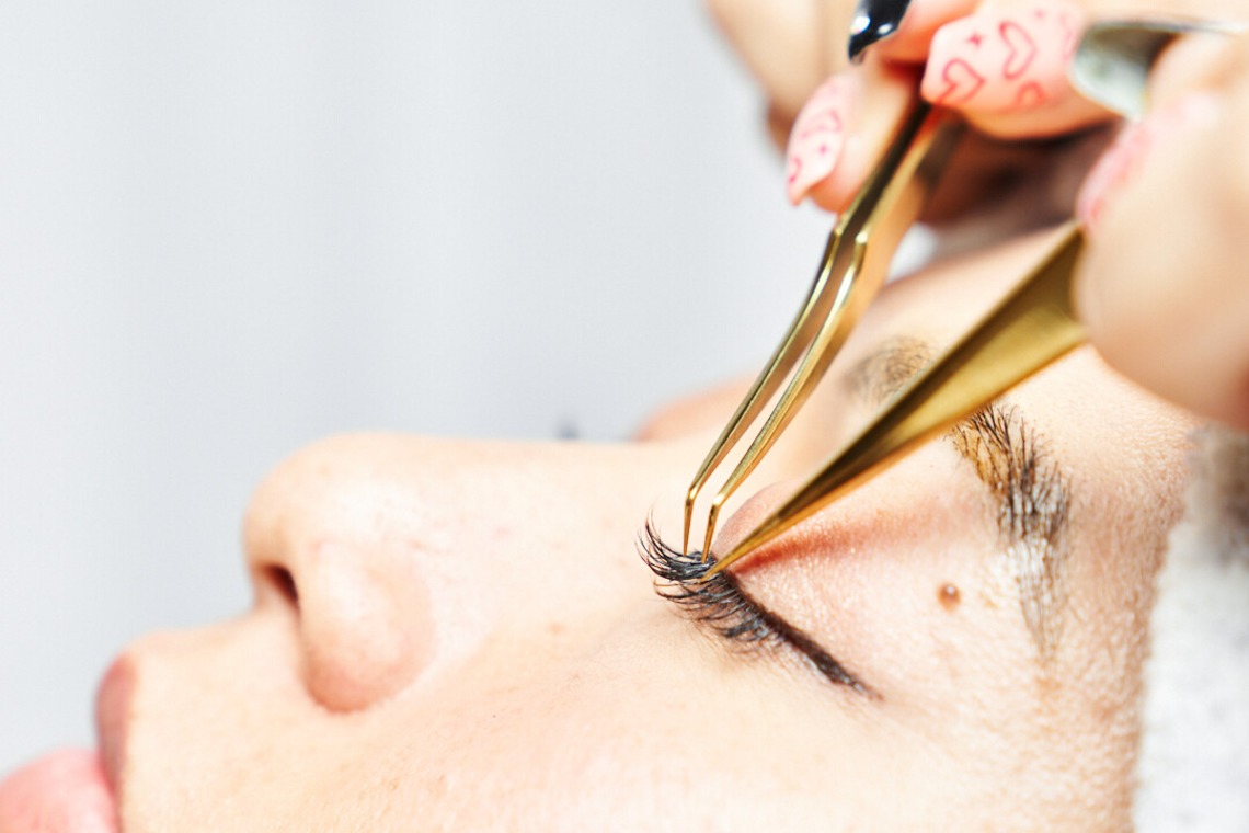 坂元寿行が撮影した「ビューティサロンの撮影」の写真