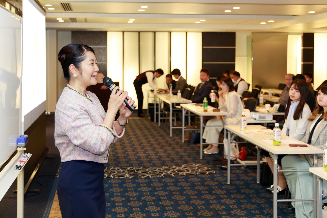 真方　祥が撮影した「セミナー」の写真