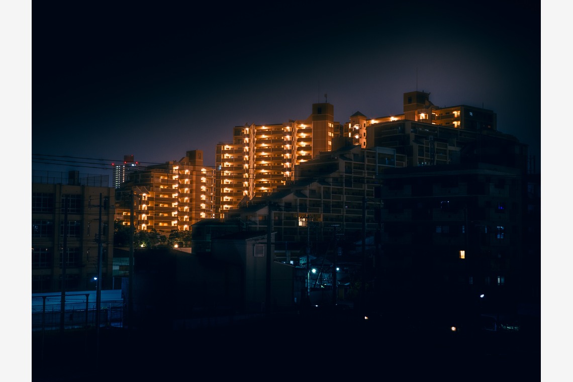 ハイナ　マテウスが撮影した写真のアルバム「陰翳礼讃」