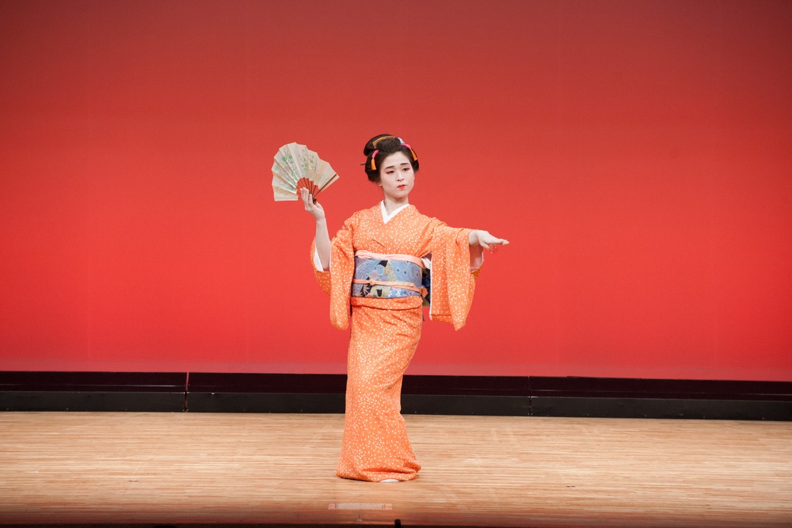 十時写真事務所が撮影した「踊り」の写真