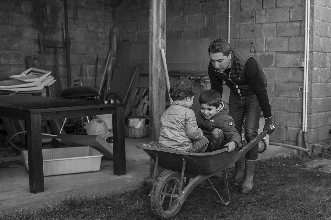 Petite Nao Photographyが撮影した写真のアルバム「自宅でのドキュメンタリー形式の家族写真」