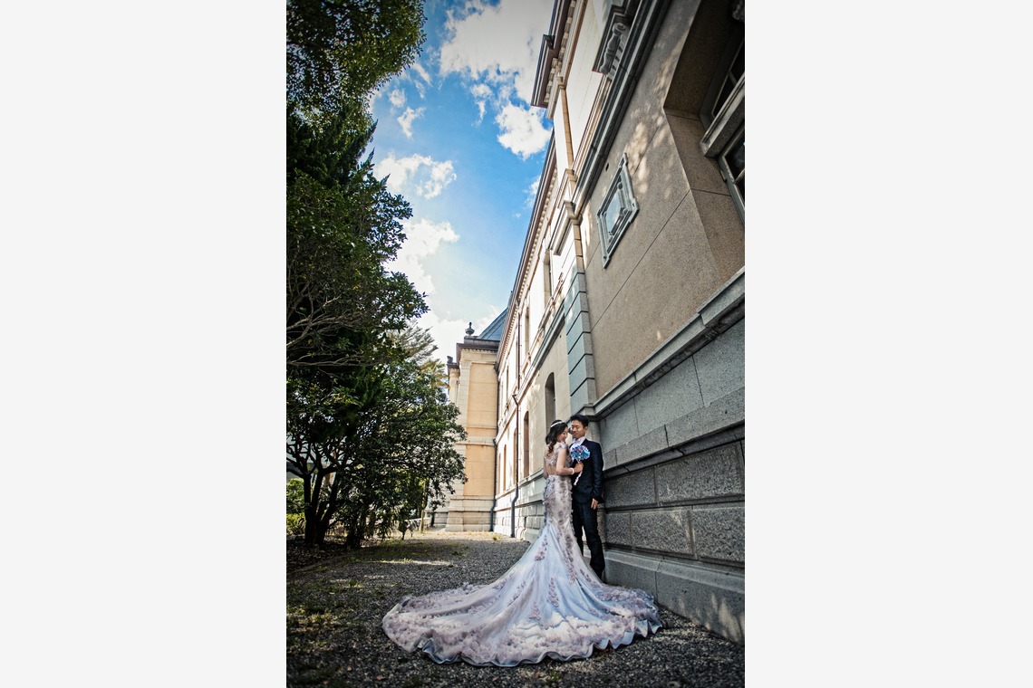 伊坂謙が撮影した写真のアルバム「ドラマチック大阪神戸」