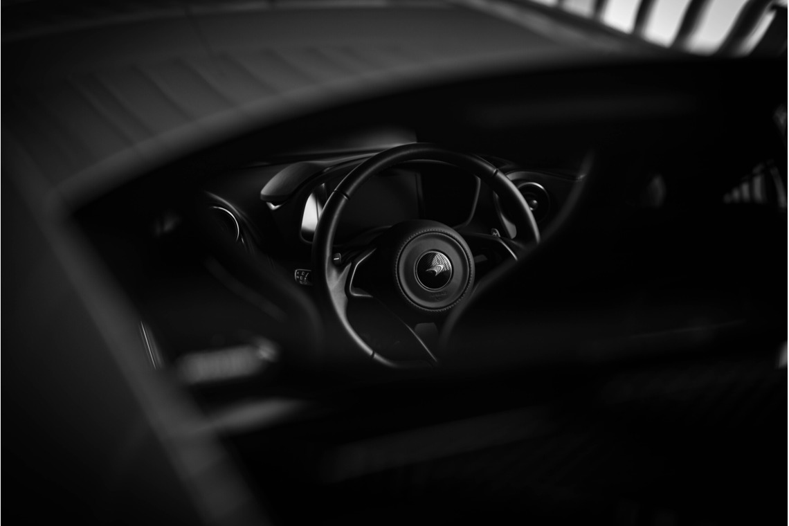 舘　典志が撮影した「自動車」の写真