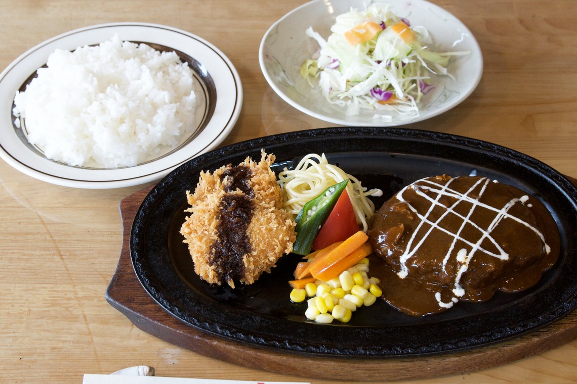 樋上　将太が撮影した写真のアルバム「ハンバーグの店ロータリー」