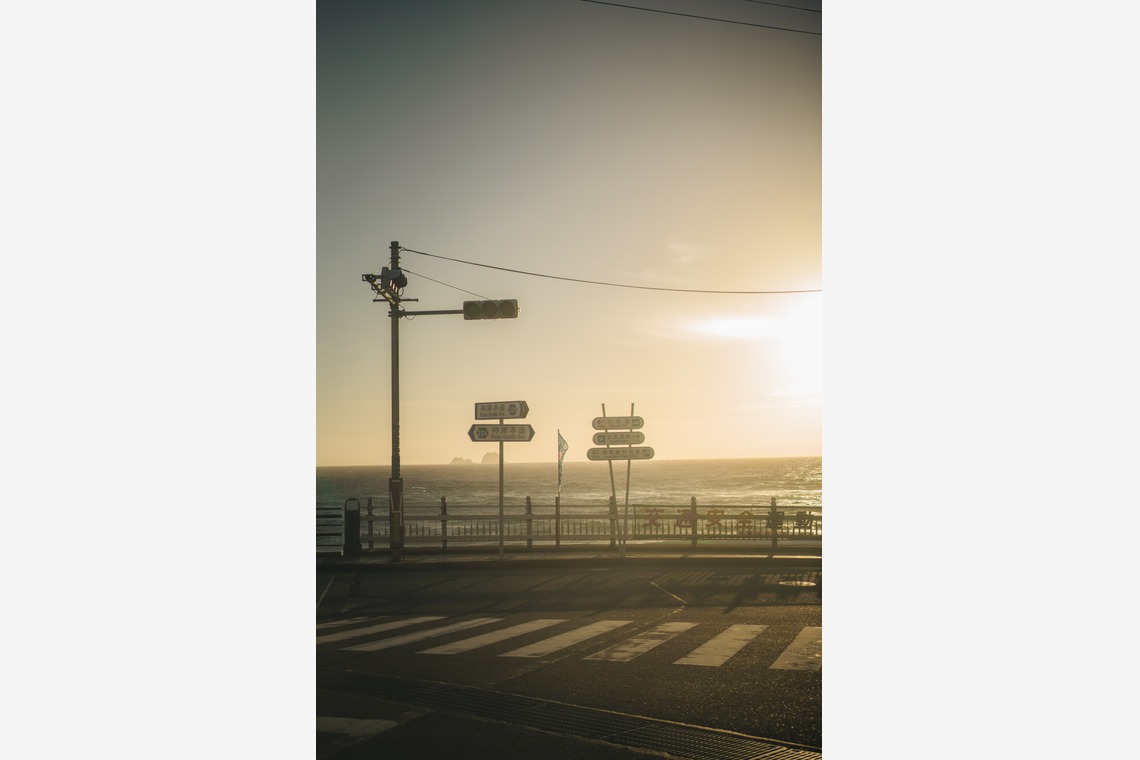 三橋宣貴が撮影した旅行先の記念撮影のアルバム「神津島旅行の思い出」