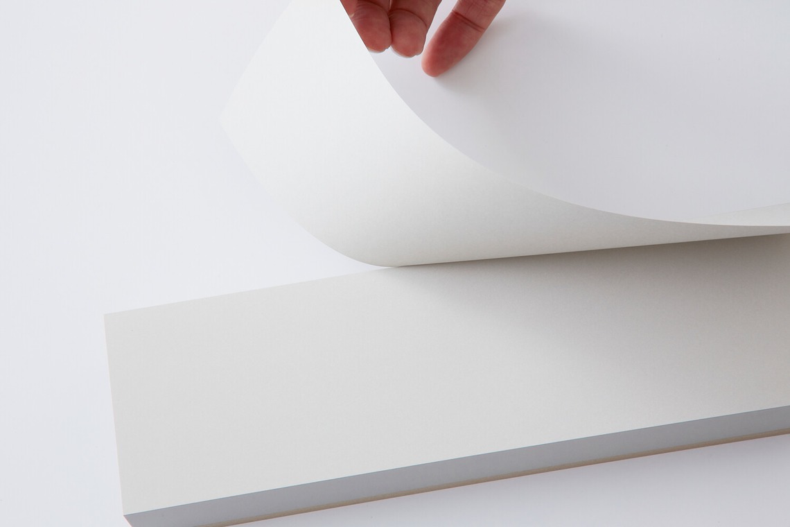 岩瀬泰治が撮影した写真のアルバム「物撮り」