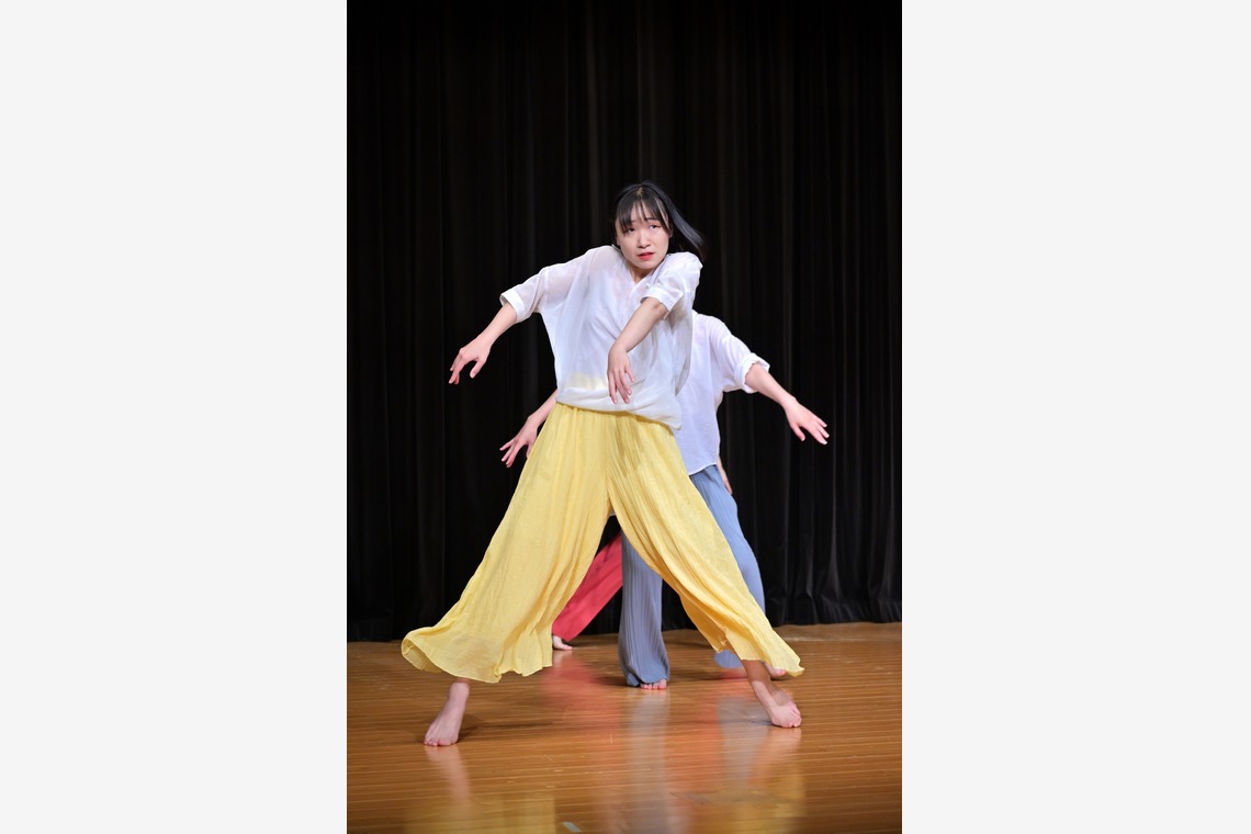 アスリートメディアが撮影した写真のアルバム「ダンス」