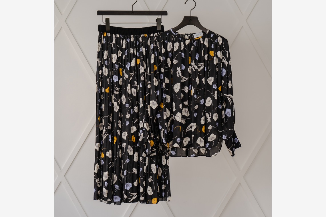 民辻亮介が撮影した「ファッションアパレル」の写真