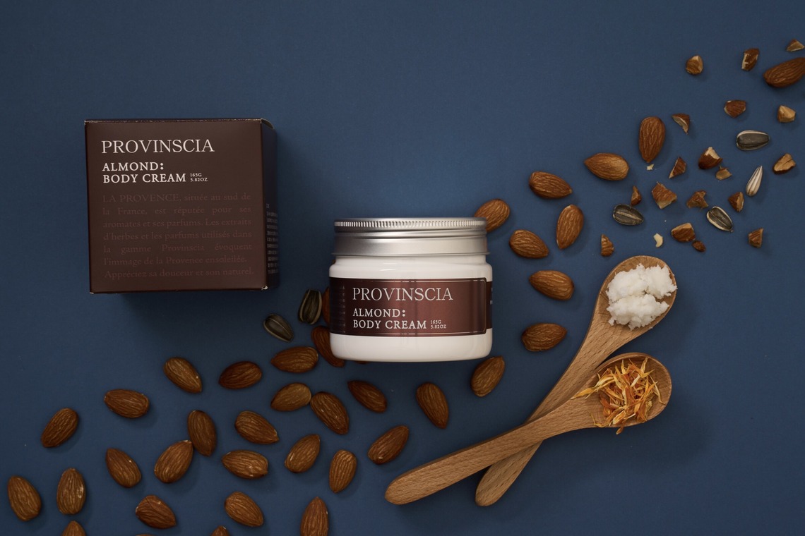 富安優斗が撮影した写真のアルバム「商品撮影」