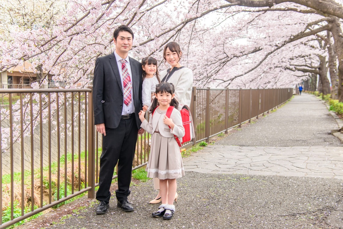 関場優太が撮影した写真のアルバム「入学記念の家族写真」