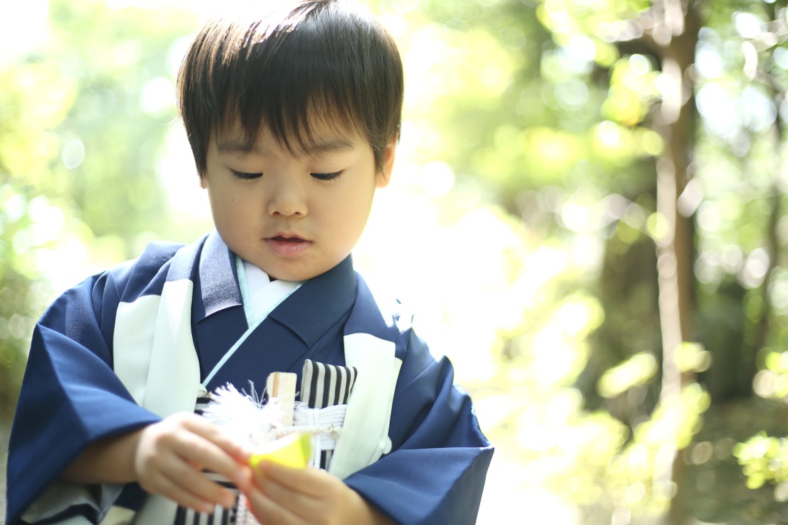 出張撮影HUG TIMEが出張撮影した家族写真(キッズ,ベビーフォト)などが写った「七五三記念撮影＠鎌倉鶴岡八幡宮」の家族写真