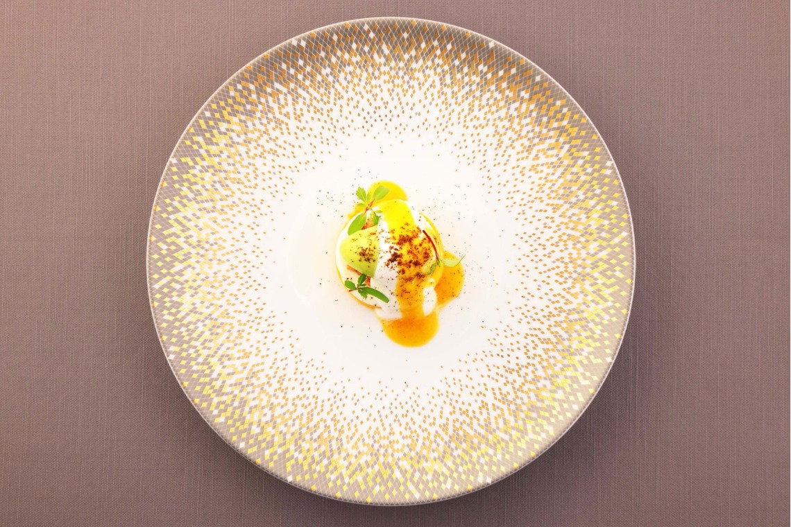 森安　照が撮影した「真俯瞰・ヨリ・集合」の写真