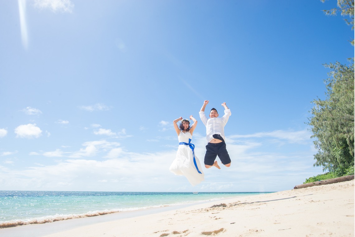 スマイルケアンズが撮影した写真のアルバム「ケアンズのグリーン島で憧れのビーチウエディング」