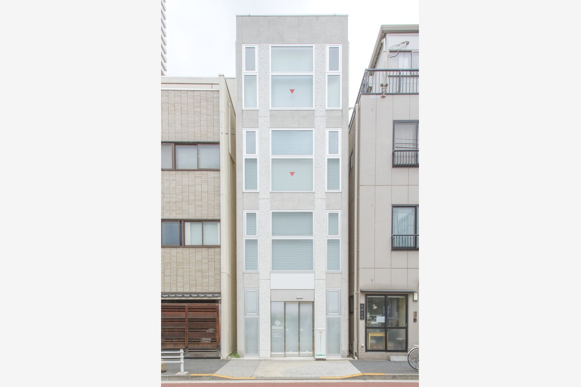 中西　諒が撮影した「月島きずなクリニック 様 竣工写真」の写真