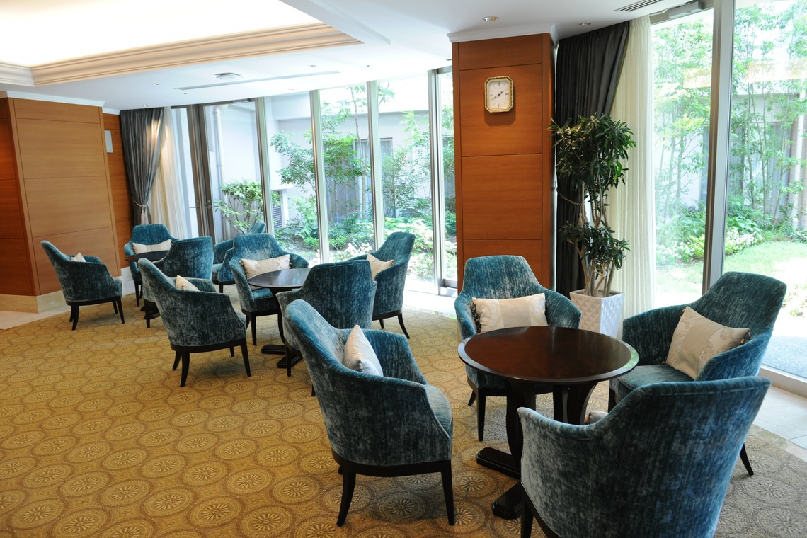 藤尾輝弘/フォトオフィスバドが撮影した写真のアルバム「老人向け高級マンション」