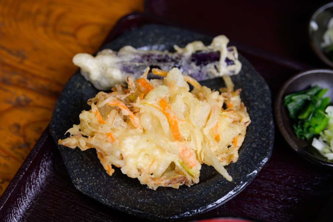 曽川拓哉が撮影した写真のアルバム「うどん屋」