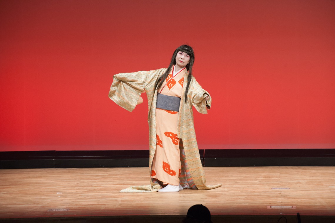 十時写真事務所が撮影した「踊り」の写真