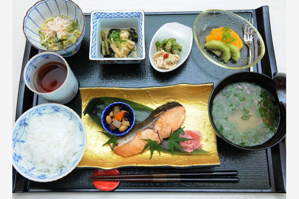 藤尾輝弘/フォトオフィスバドが撮影した写真のアルバム「老人向け高級マンション」