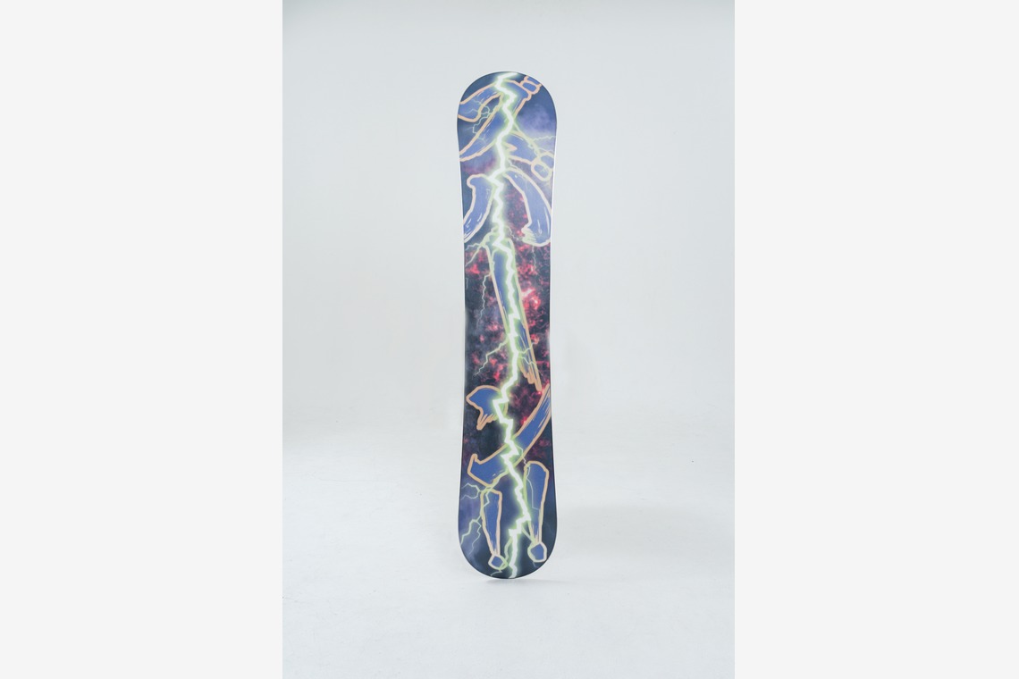 山内康平が撮影した「スノーボード・ウェアブランドスタジオ撮影」の写真