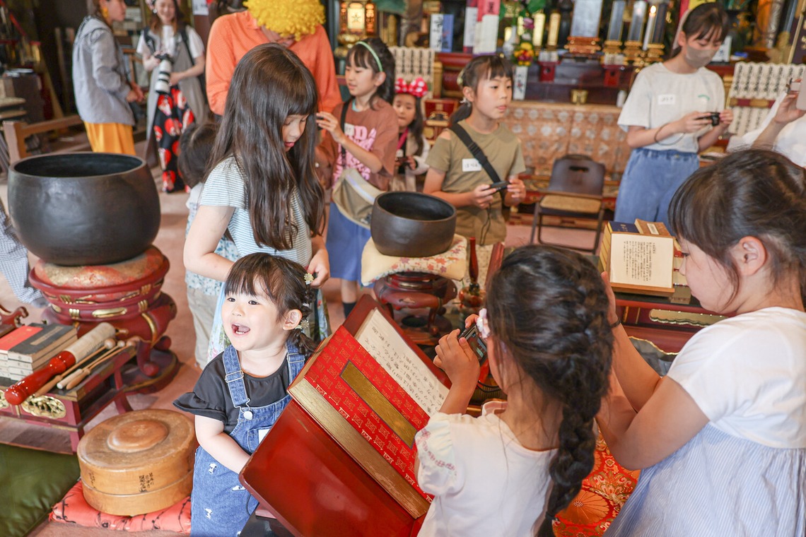 ちずカメラが撮影した「写真家　橘田龍馬さんの子供写真教室の様子」の写真
