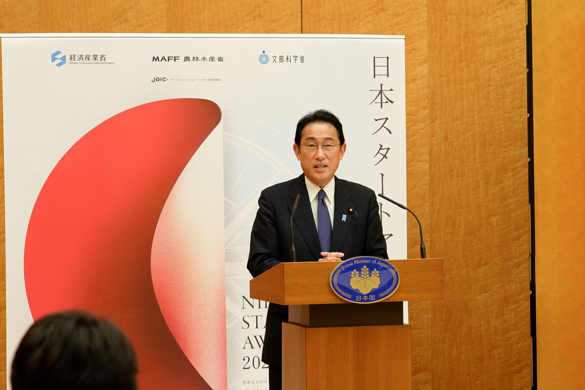 カメラマン　kが撮影した「企業案件」の写真