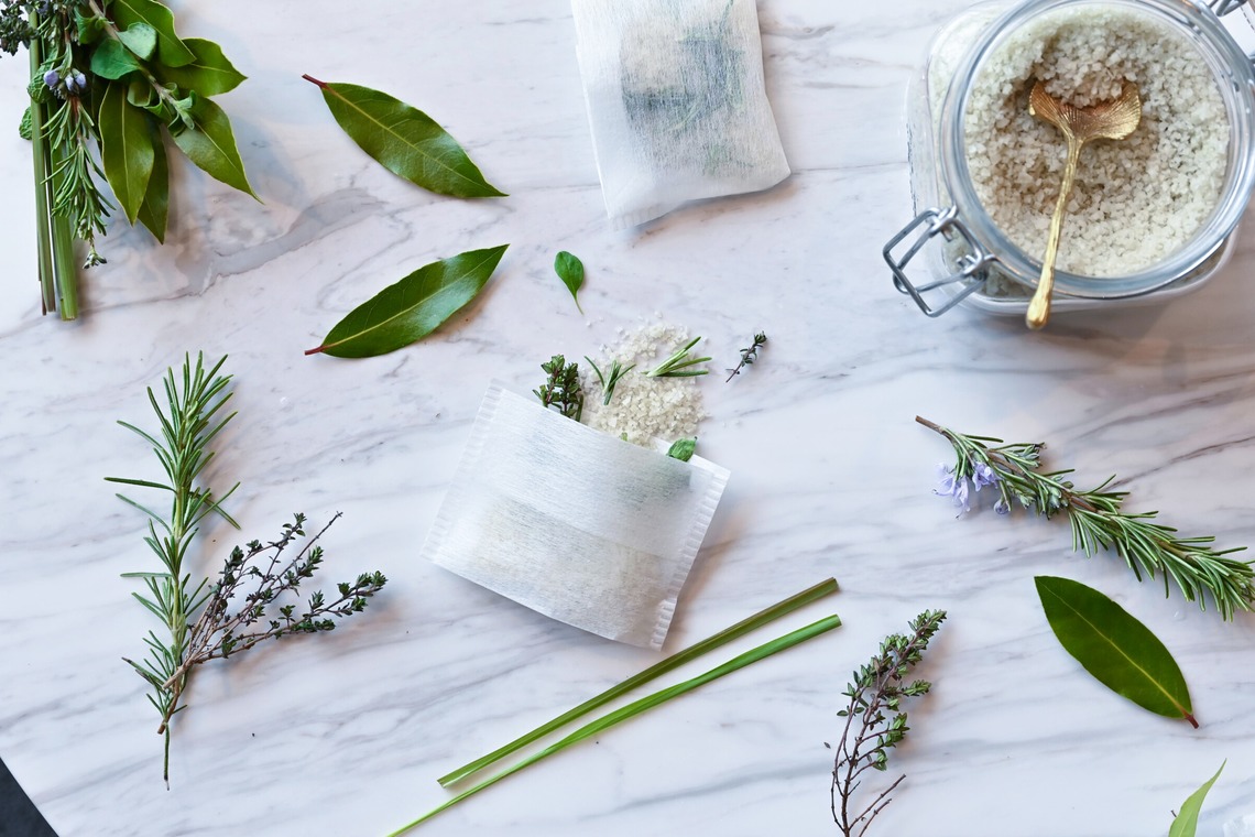 大河原宏之が撮影した写真のアルバム「商品撮影」