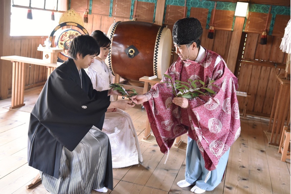 Photo of Pre weddingphotoshoot and wedding ceremony at shrine and Nara Park for foreigners. taken by Kiki photo works