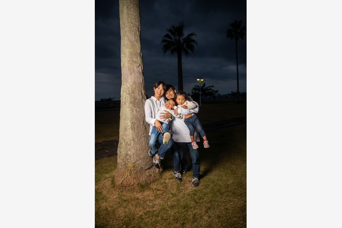 岩坪眞一郎が撮影した「還暦祝い家族写真」の写真