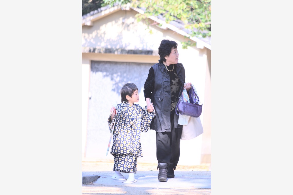 ko1low photographが撮影したエンゲージメントフォトのアルバム「七五三・お宮参り」