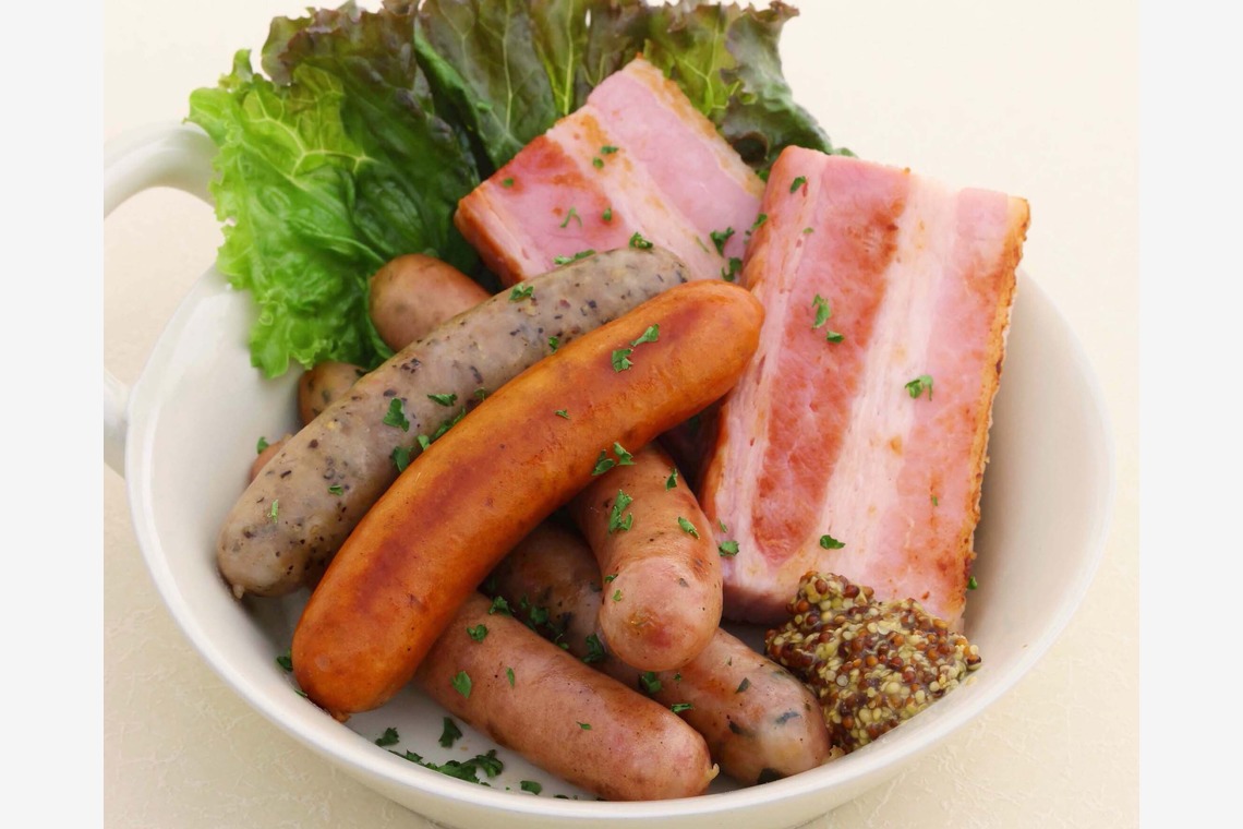 森安　照が撮影した写真のアルバム「ハンバーガー・ドッグ・サンド」