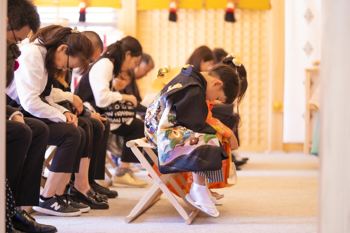 スタジオ11が出張撮影した家族写真(キッズ,ベビーフォト)などが写った「七五三のお参り案件B」の家族写真