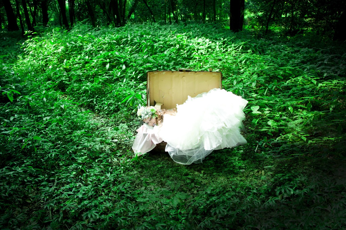 Luce photo studio (本間 孝敏)が撮影した「ロケーション洋装」の写真