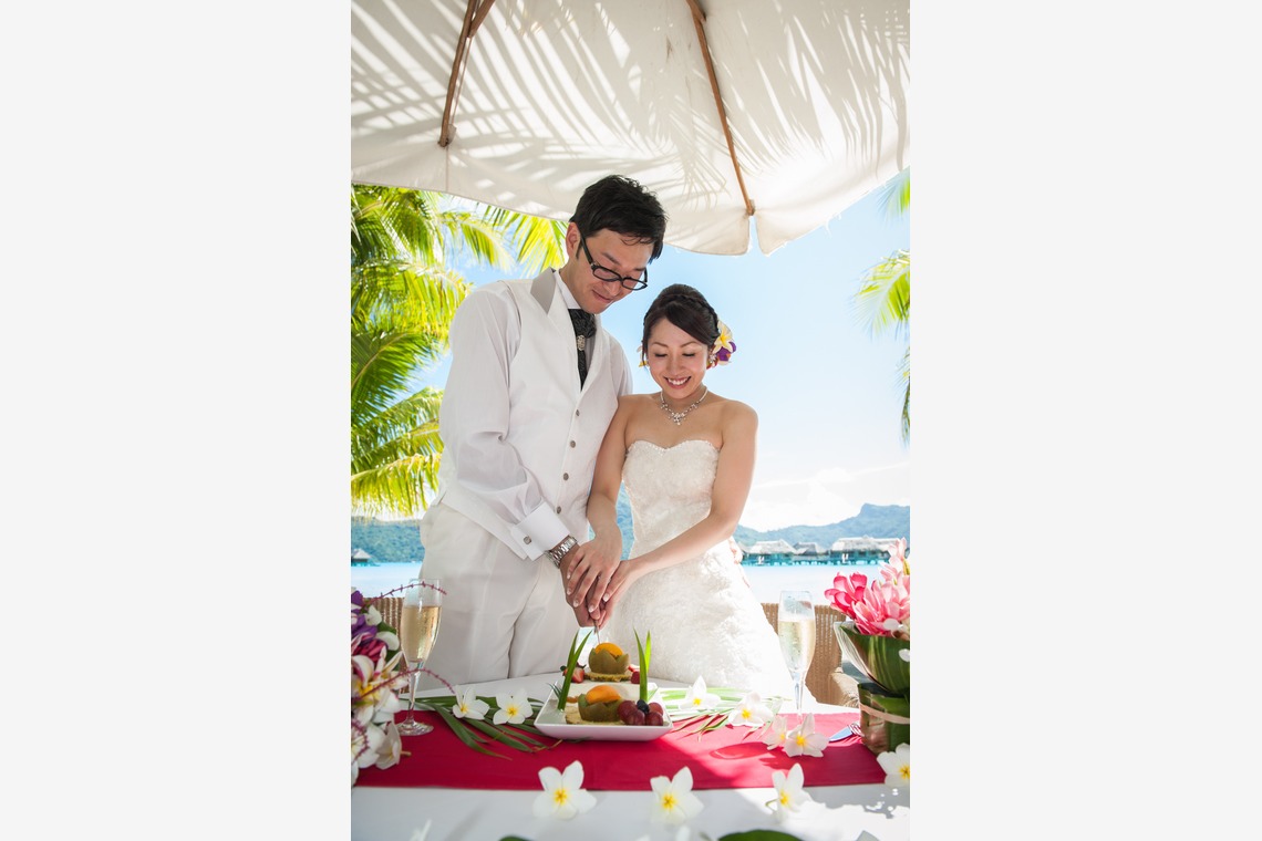 Album of the Wedding, Bridal taken by SOMETHING BLUE WEDDING & PHOTOGRAPHY (Ben Duluc) - 